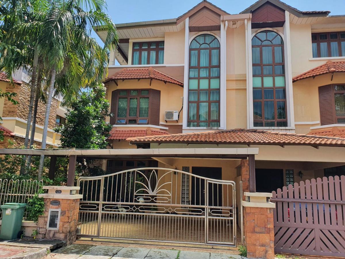Homestay Eden Cosy Living