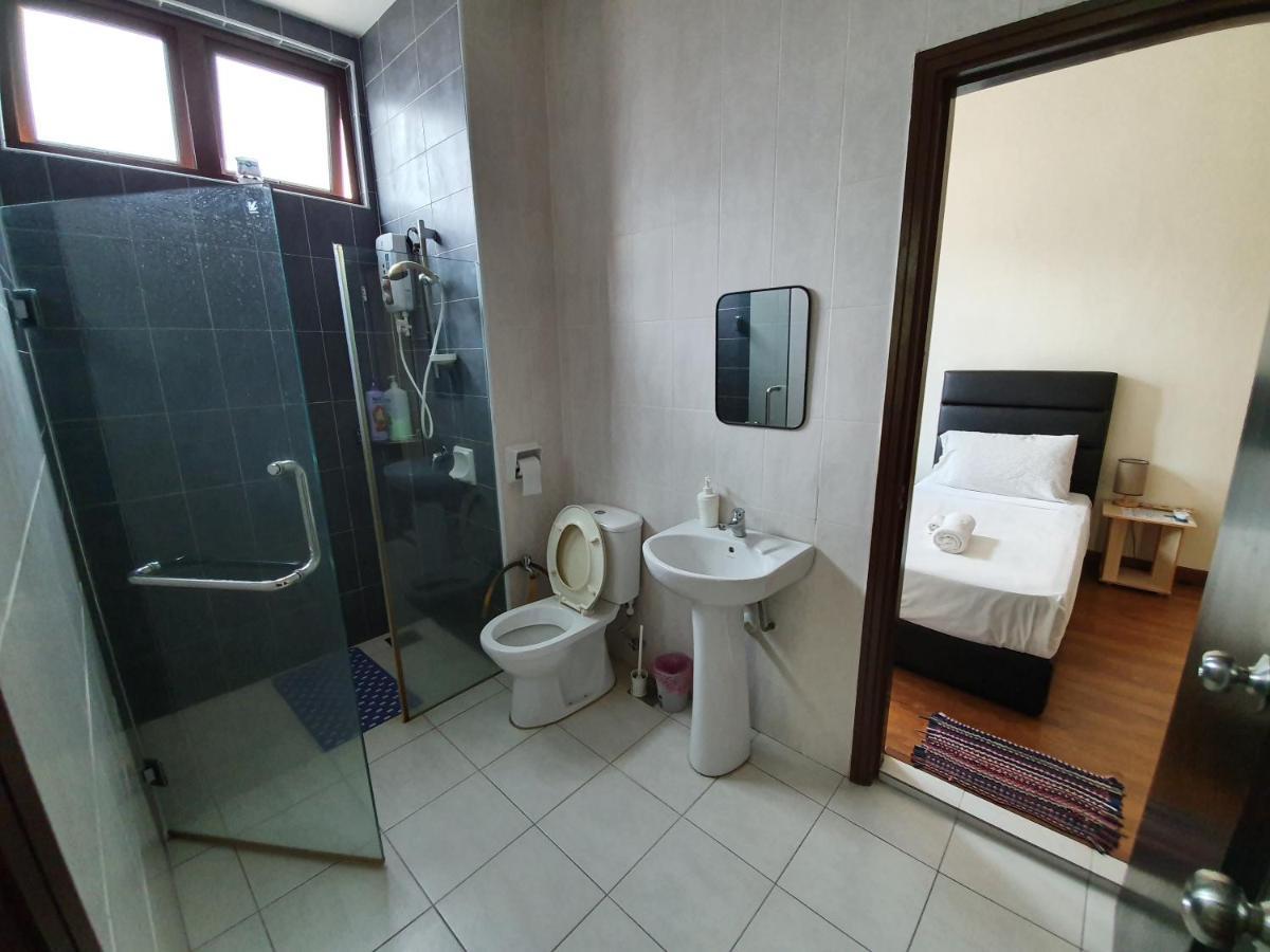 Homestay Eden Cosy Living *